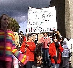 Come to the circus